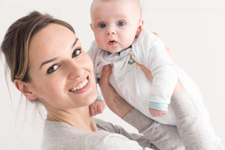 Step-by-Step Guide to Introducing Baby Sign Language at Different Stages