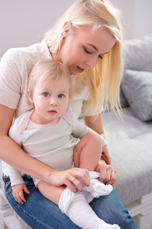 Wipes vs. Washcloths: Choosing the Best Option for Your Baby’s Skin