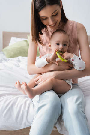 Managing Toddler Sleep Challenges While Traveling: Expert Tips