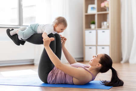 Screen Time and Toddler Socialization: Finding the Right Balance for Healthy Development