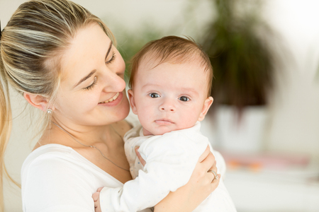 The Best Bottles for Breastfed Babies: What to Look for and Why It Matters